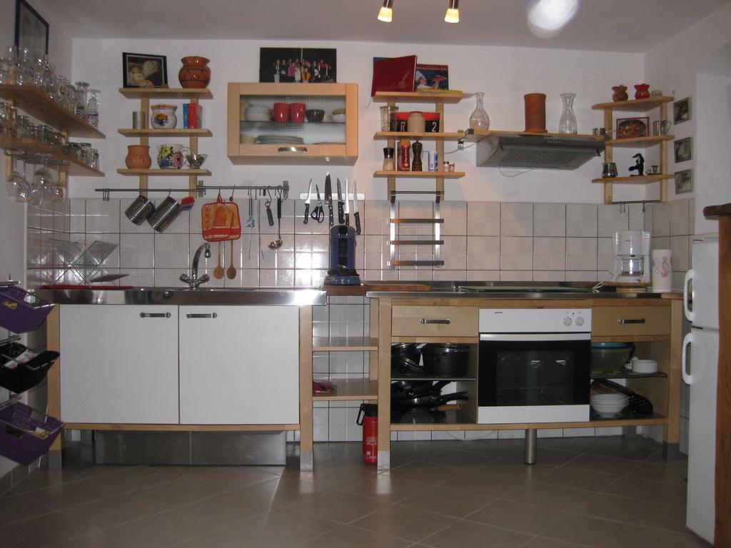 Apartment Roby Vrsar Pokoj fotografie
